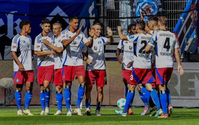 6-1升级！汉堡狂胜重返德甲，球迷疯狂！